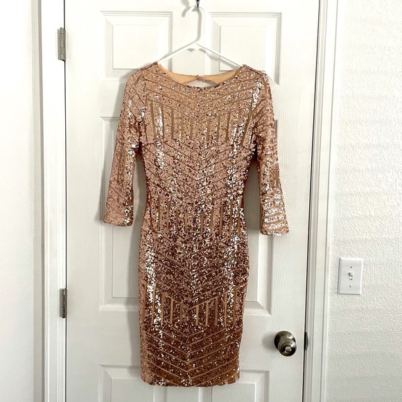 🎉Host Pick! Sequin Dress - Picture 4 of 11